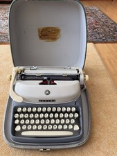 Alpina Reiseschreibmaschine