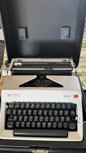 Olympia monica vintage - monica,