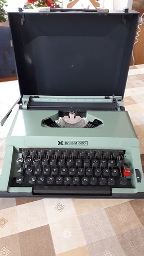 Schreibmaschine koffer aus - schreibmaschine,