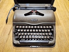 Reise Schreibmaschine TRIUMPH